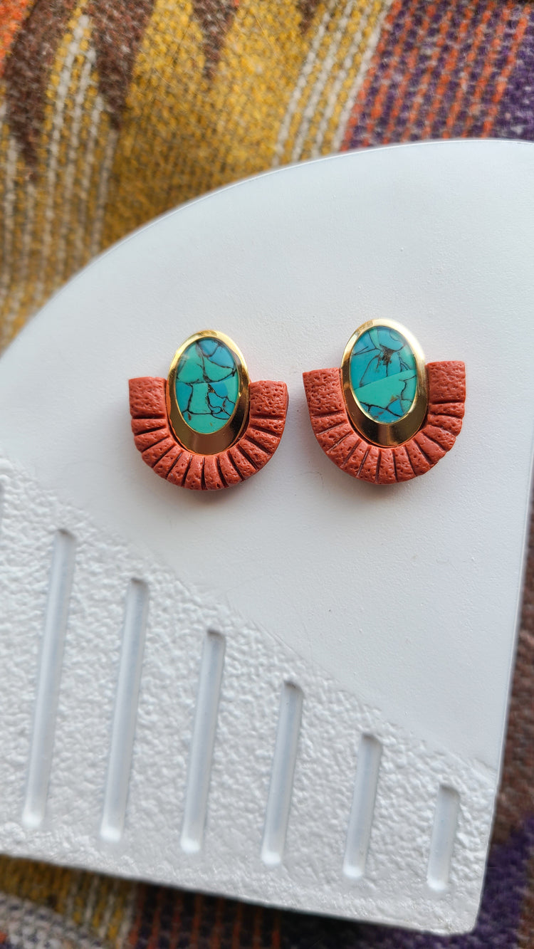 Horizon statement studs