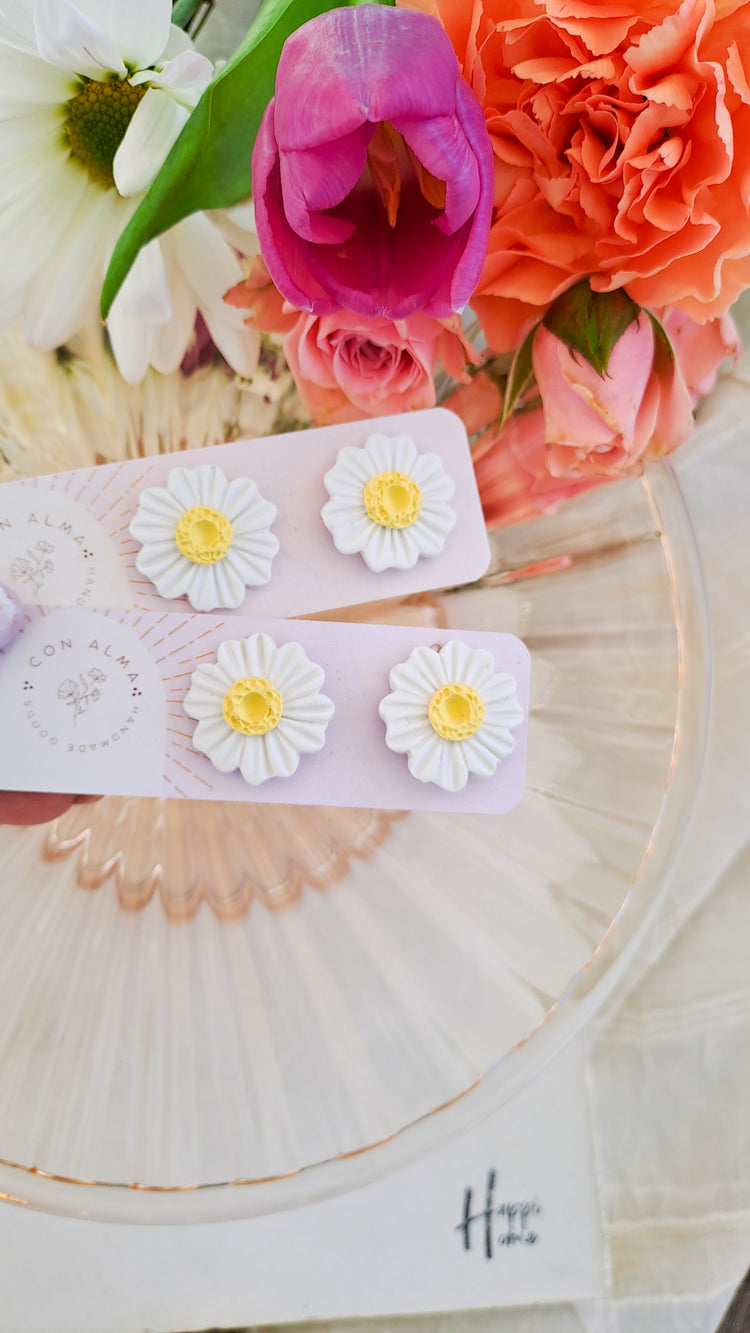 Daisy Studs
