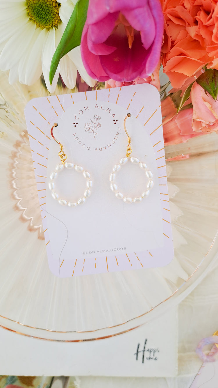 Pearl circle dangles