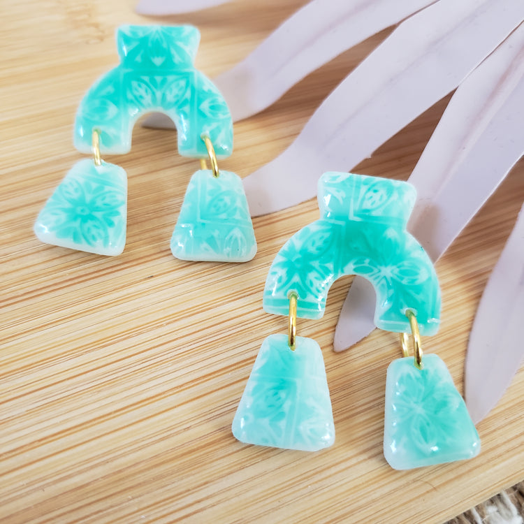 Bell Arch Dangles