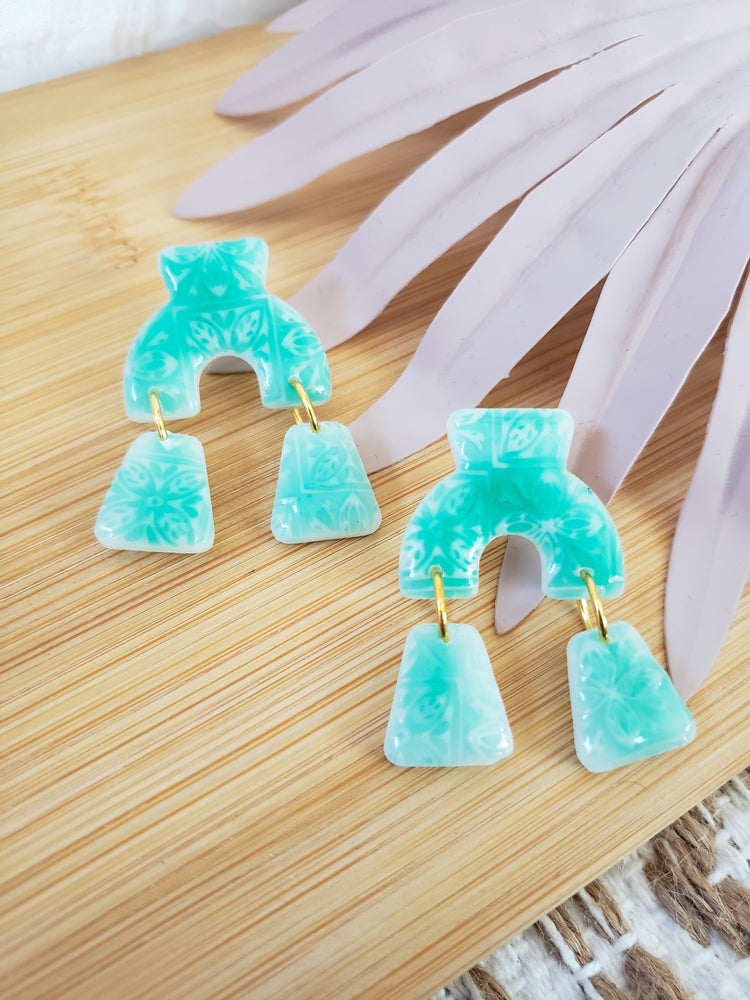Bell Arch Dangles
