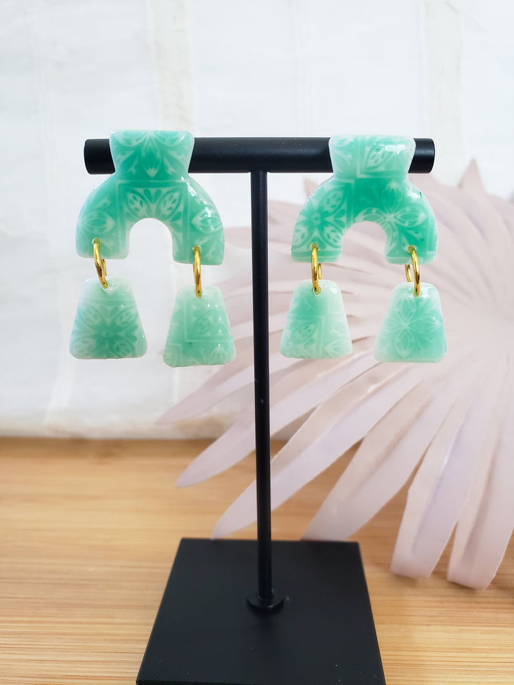 Bell Arch Dangles