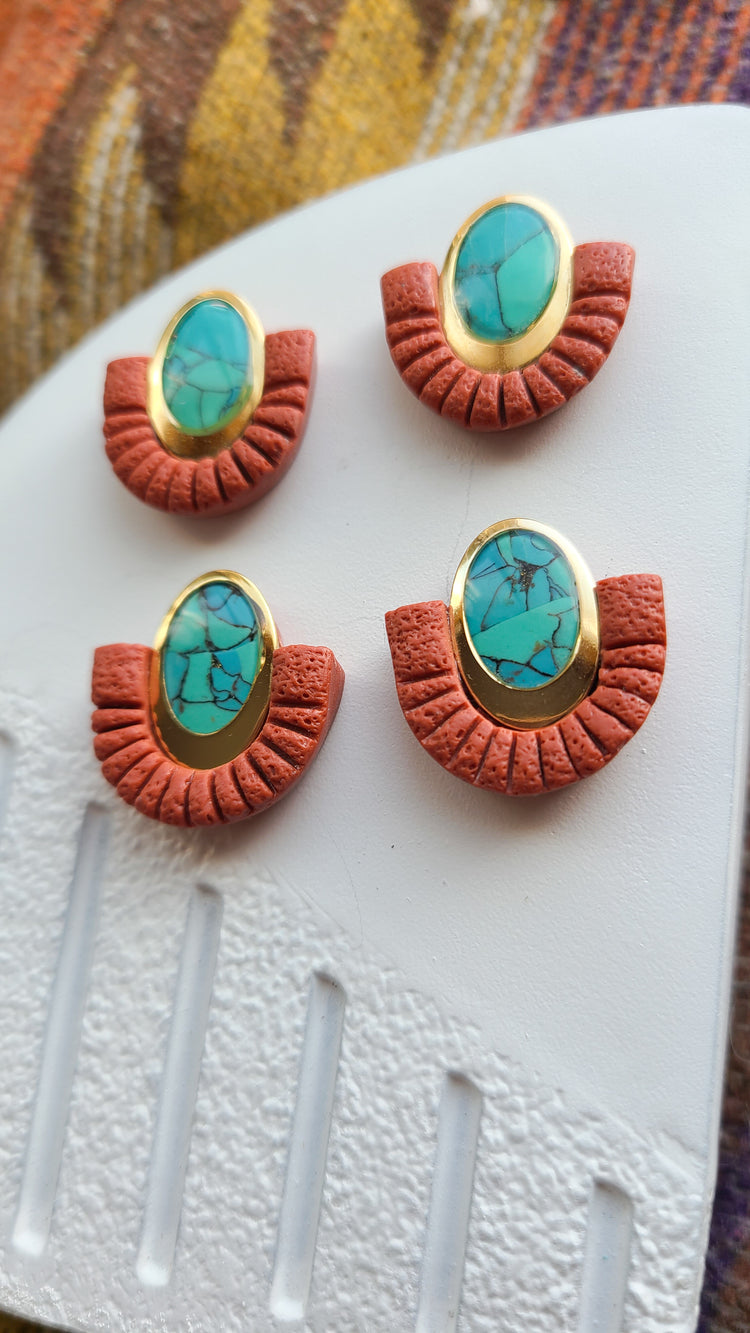 Horizon statement studs