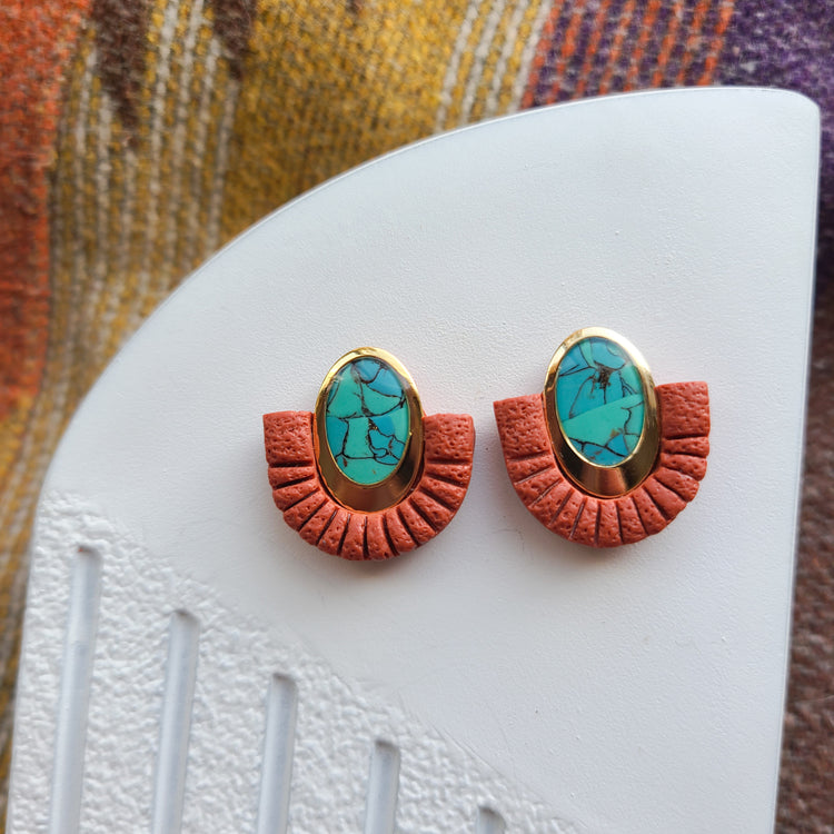 Horizon statement studs